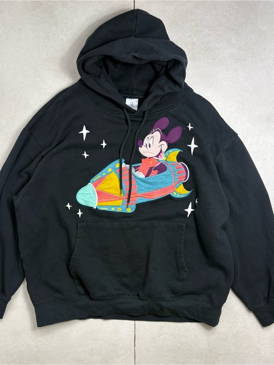Disney Tops - Disney Black and White Branded Garment Tag